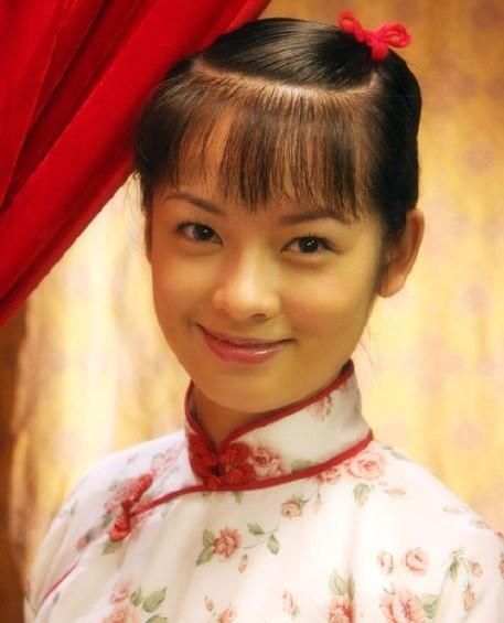 How old was Zheng Lingdan when she played Axiang? Picture 3 of Zheng Qiandan’s bob hair