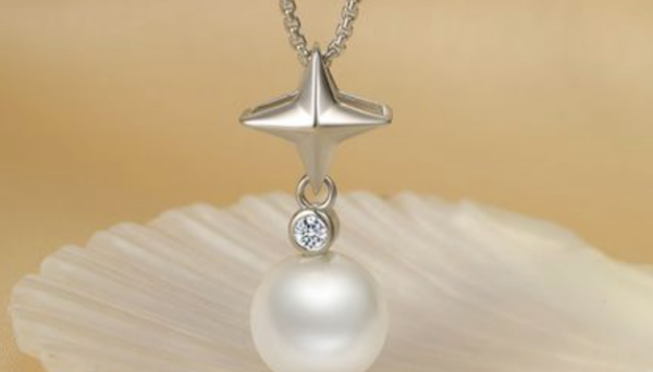 Jewelry Brands, Top Ten Famous Brands for Women’s Necklaces Picture 2