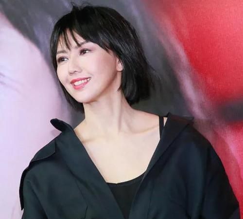 How old is Yanjia Sun? How old is Stefanie Sun? Picture 1