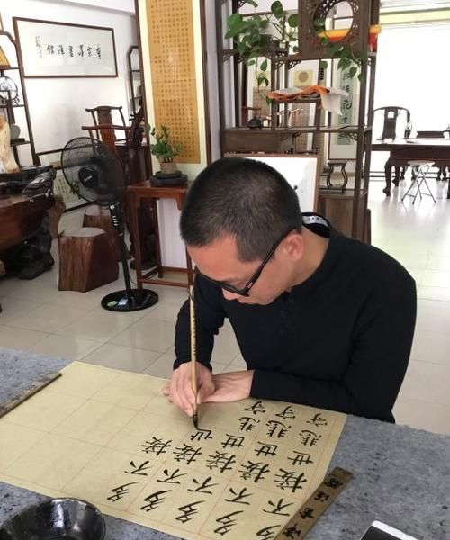 Brief introduction of calligraphy teacher Li Zongze, top 100 calligraphers in Guangdong Picture 7