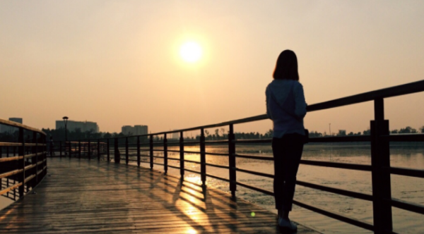 何思雨是谁,宜宾女生深夜独自离家视频图3