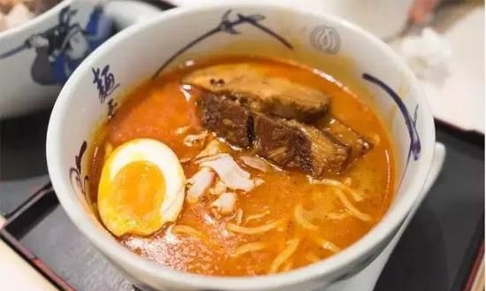 What is the hidden meaning of eating ramen in Japan? What is the meaning of eating ramen together in Japan? Picture 1