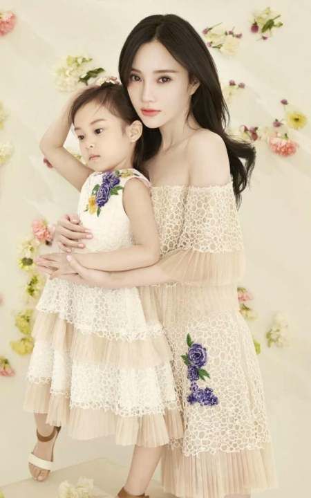 Li Xiaolu’s daughter’s name, Li Xiaolu takes Tianxin out to play Picture 9